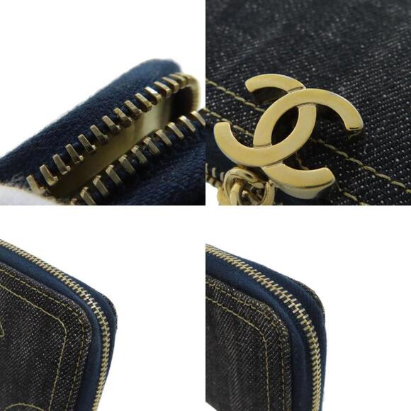 CHANEL Blue Logo Wallet - Picture 9 of 11